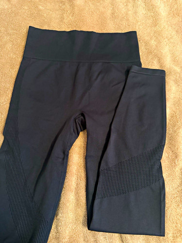 Pink active dark gray high - active,